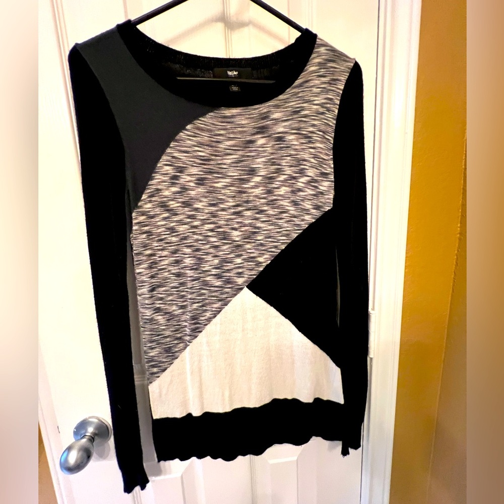 Mossimo Black & Cream Lightweight Sweater, Size XS
